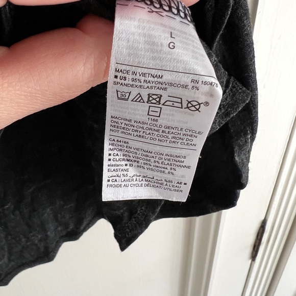 Old Navy Maternity. Long Sleeve V Neck Tunic. Size L - Picture 3 of 3